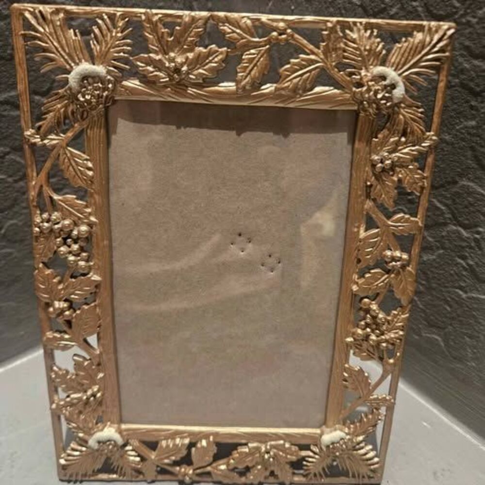 Pine Tree Picture Frame 8 x 6 Frosted Metal Ornate Cutout 6X4 Photo